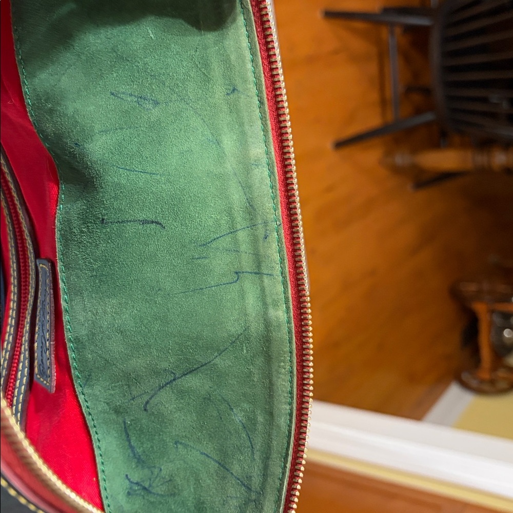 Dooney and Bourke Handbag! - Picture 7 of 8